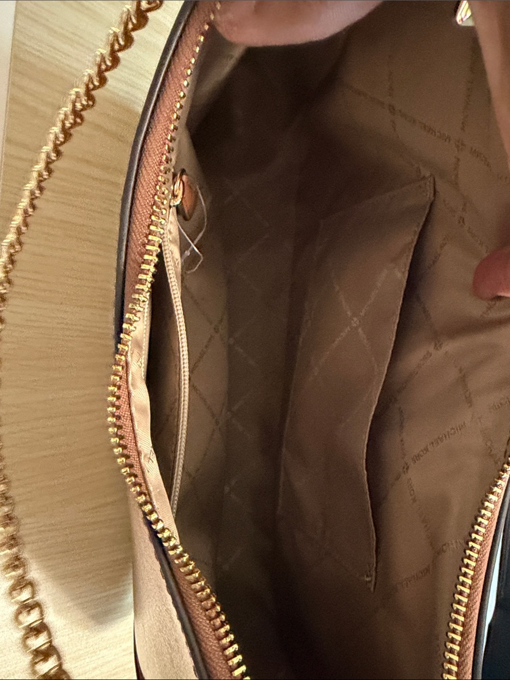 MICHAEL KORS Smooth Brown Leather Shoulder Hobo with Gold Hardware - Picture 3 of 6